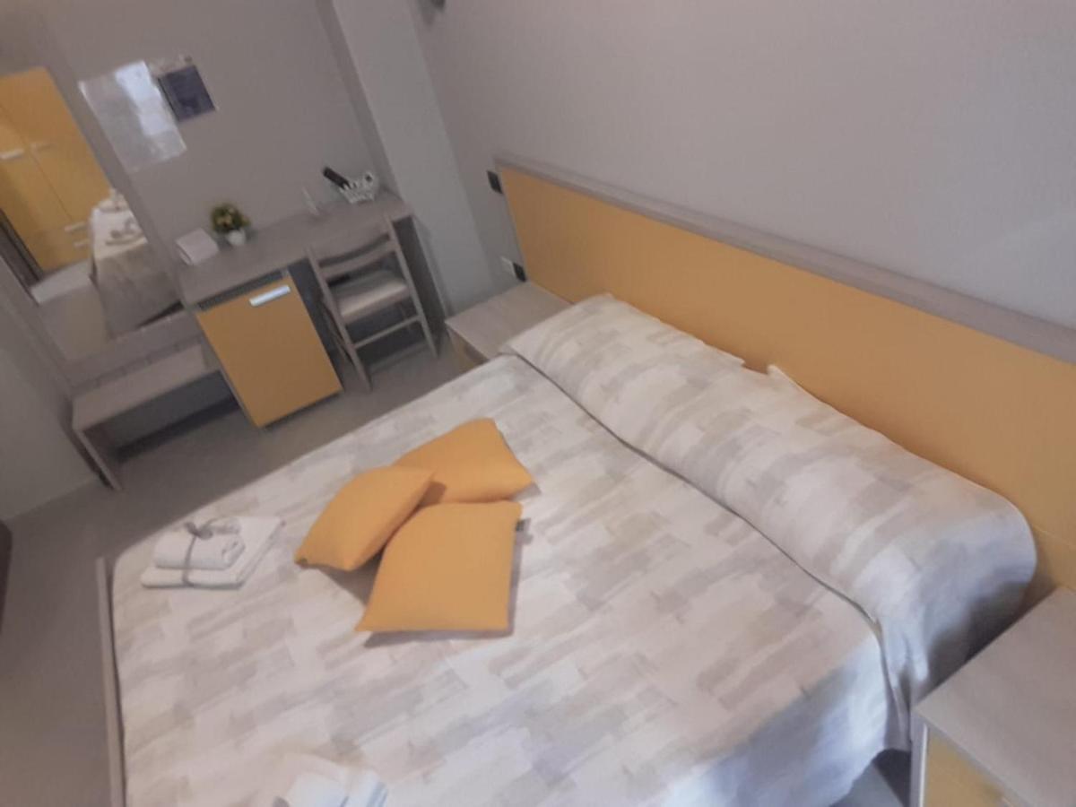 Affittacamere Borgata Marina Roseto Capo Spulico Exteriér fotografie
