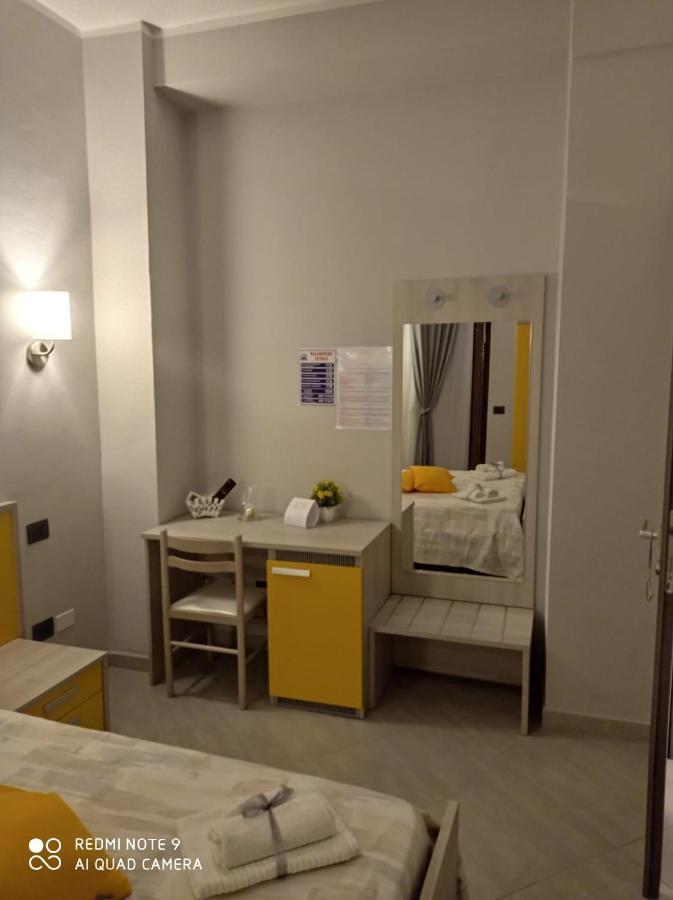 Affittacamere Borgata Marina Roseto Capo Spulico Exteriér fotografie
